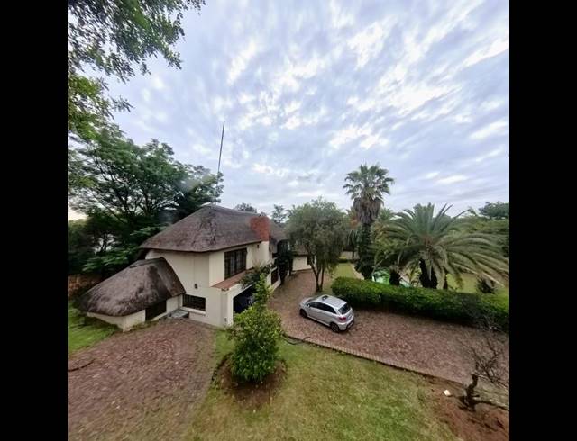 5 BEDROOM HOUSE FOR SALE IN BUCCLEUCH